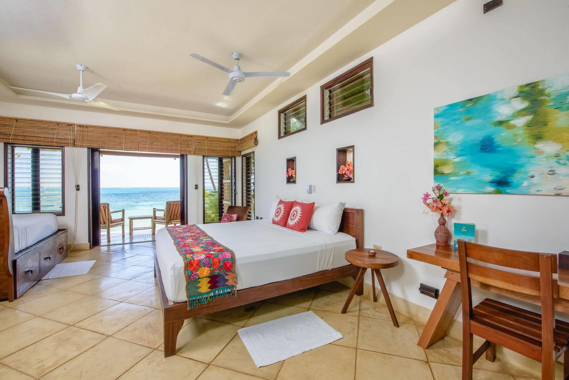 Yemaya Reefs, A Small Luxury Hotel Little Corn Island Buitenkant foto